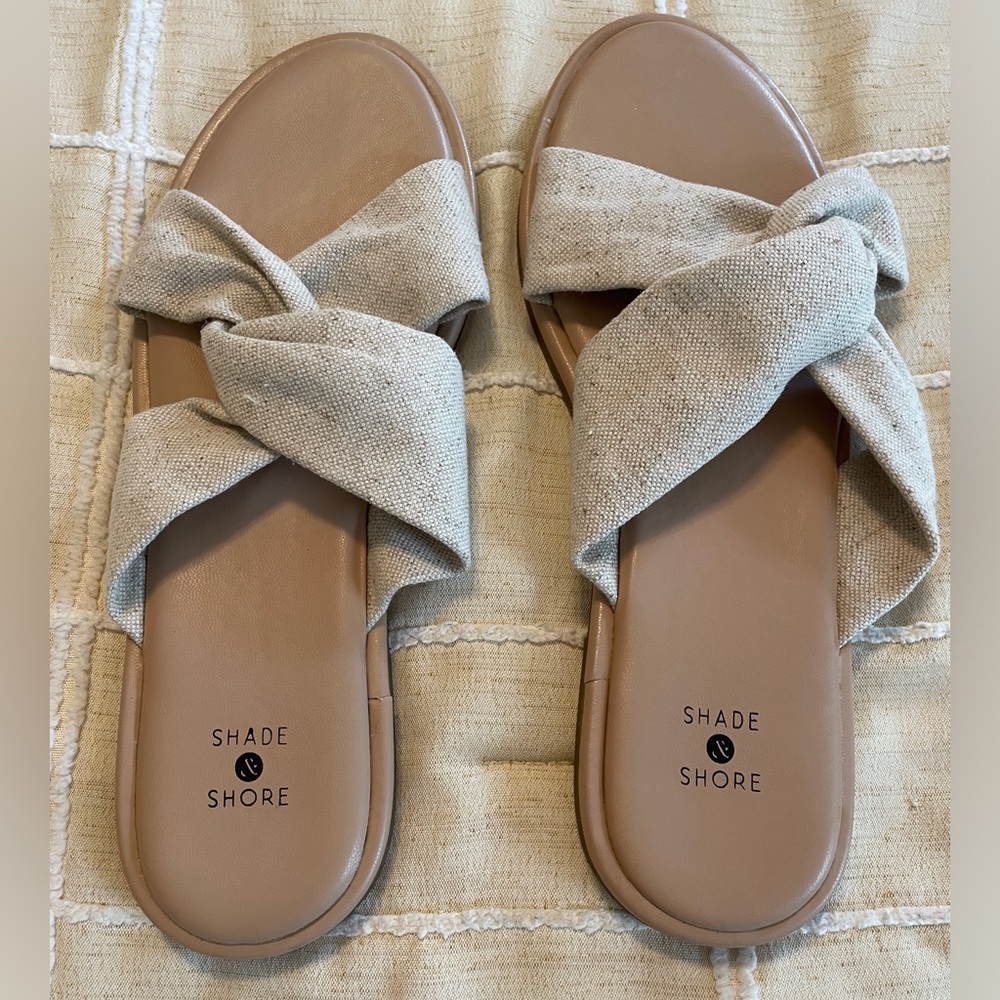Shade and Shore Target Brand Sandals Size 9